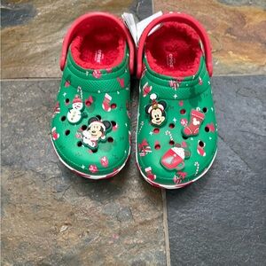 Disney Adult Green Christmas Crocs size 7 (Womens)